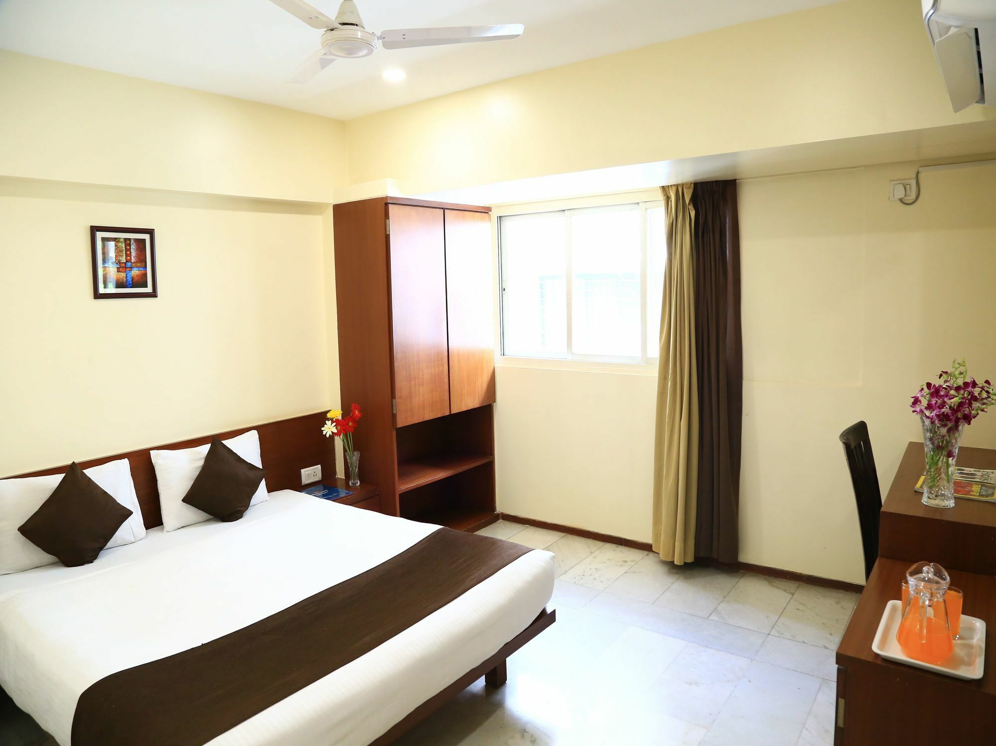 Oyo 13771 Executive Residency Hotel Pune Luaran gambar