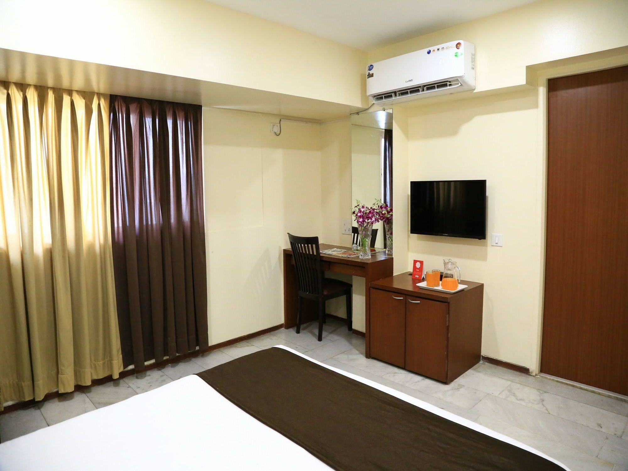 Oyo 13771 Executive Residency Hotel Pune Luaran gambar