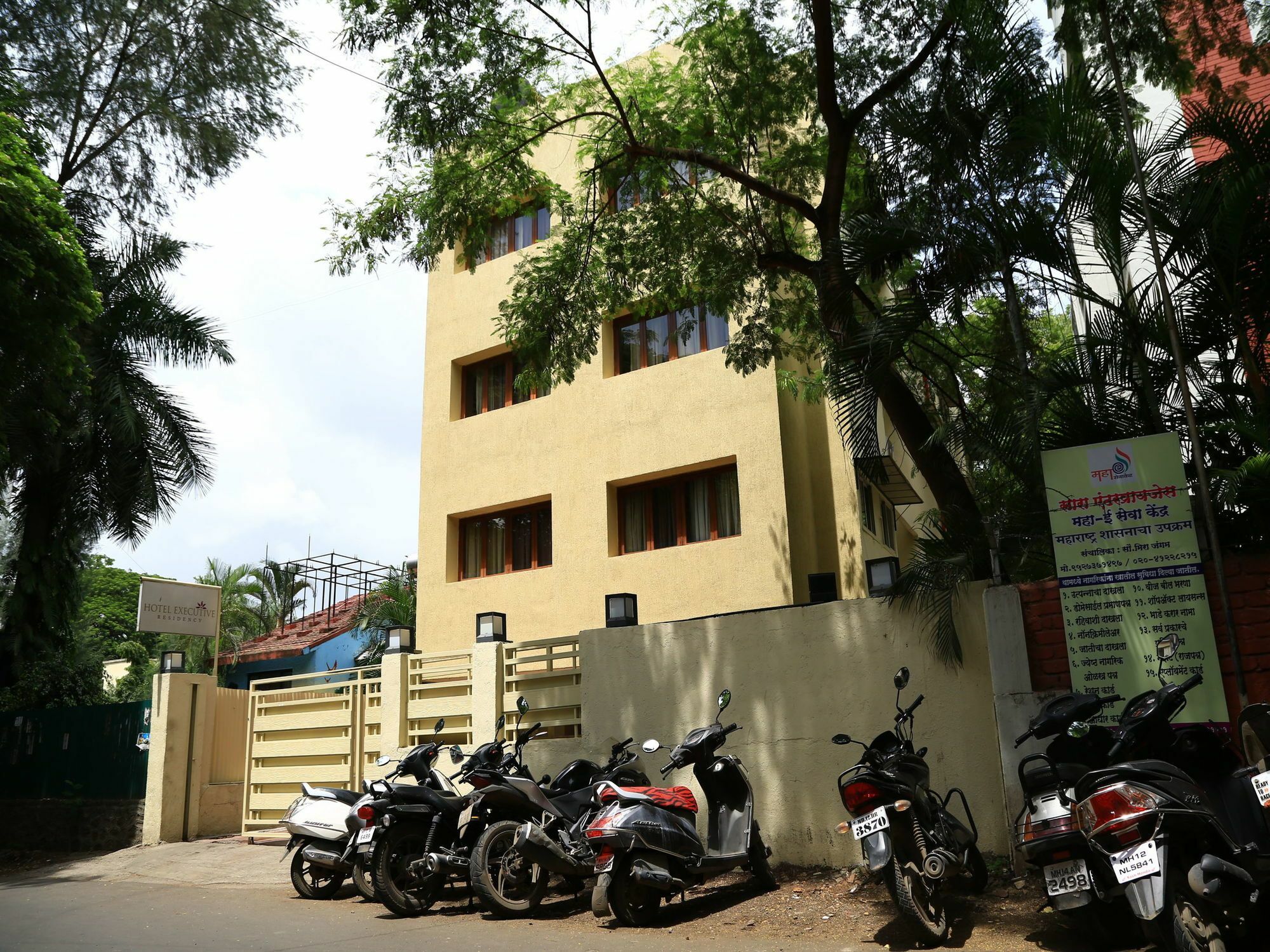 Oyo 13771 Executive Residency Hotel Pune Luaran gambar